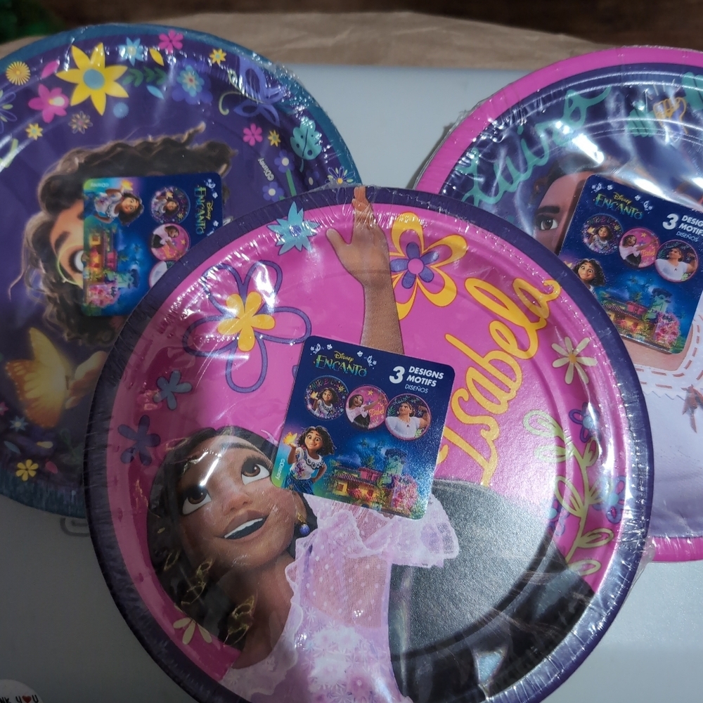 Disney Encanto Purple and Pink Disposable Tableware Party Plates